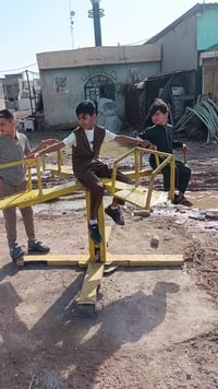 شباب فريره. وزحليكه لالبيع سعر خاص   الرقم ٠٧٧٣٣٤٢٤٨٩٧