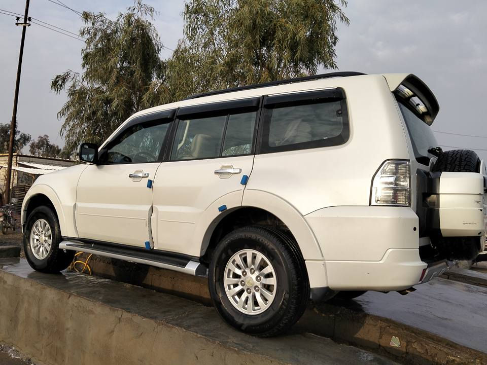 السلام عليكم
باجيرو 2010
مكينه 3500
رقم اربيل جديد
بيه ربع جامرلوغ صبغ بدون داخل
مكينه كير صدر تايرات تدفئه تبريد خير من الله 
السعر 135وبيه مجال
العنوان ديالى الخالص 
***********
*********** بلاد, صلاح الدين
