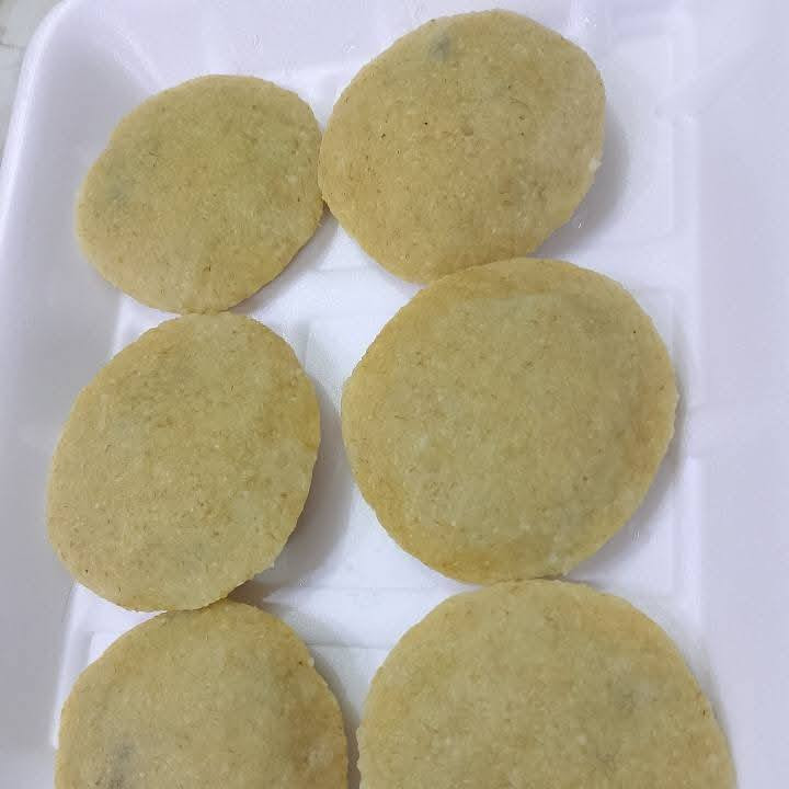 ***********للحجز حبي انواع الكبب 
كيك عادي ٥الاف
كيك بركاني ٨الاف
 كيك ككو عادي ب٦الاف 
كاب كيك كل 20قطعه ب5الاف
خلية النحل ب 8الاف حشوة حسب الطلب

كليجه تمر وحلقوم وجوز هند وسمسم ب6الاف مشكل ب٧الاف. جوز ب١٠الاف
كبب 
لحم او صدر دجاج تمن اوجريش او بورك  ٢٥ قطعه ب١٠الاف
كبة موصل حجم صغير القطعه ب1000
كبة هلاليه الوحده ب750
