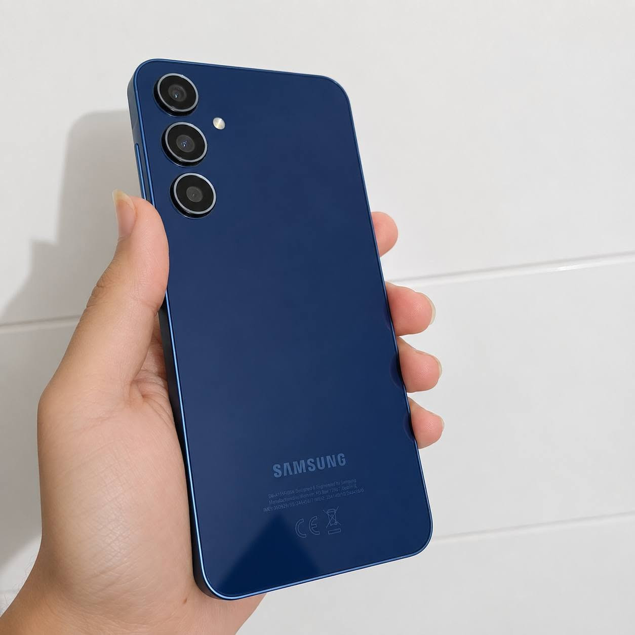 Samsung galaxy A55 5g
احسن ما تشتري تكنو لو بوكو هذا جهاز بي كلسي تحتاجه ومن سامسونك سرعه وسلاسة وعمر طويل وتحديثات ٤ سنوات و٥ امنية..
سعره مناسب بس علق ويجيك السعر😊 ذاكرة 256

المواصفات:
- حماية كوريلا كلاس فيكتوس بالظهر والشاشة اطار المنيوم
- مقاومة لمسافة متر جوة المي بشهادة ip67
- شاشة سوبر اومليد وتحديثات حتى عام 2029
-معالج اربعة نانومتر وذاكرة من نوع UFS,3.1
- كاميرا اساسية بمثبت بصري وحجم حساس 1.56 inch بدقة 50mp  وعدسة واسعة بمثبت فائق الثبات وعدسة ماكرو وكاميرا سلفي بحجم حساس عملاق 2.74 لتصوير ليلي اوضح
.. وضع تصوير احترافي بالفيديو والصورة مع حرية التعديل قبل التصوير 4k
-  ستيريو سبيكر بنقاء - 25 UFSL اعلى من معظم الاجهزة المتوسطة
- معالج بتقيم 726 الف نقطة على انتوتو والف نقطة على اختبار التحمل 3d mark
- عمر بطارية طويل 10 ساعات استعمال متواصل بلا انقطاع (يكفيك يوم لو كان استعمالك طبيعي)


**إذا كنت صاحب هذا الإعلان وتريد حذفه لأي سبب، رجاءا أرسل رسالة إلى الدعم الفني**