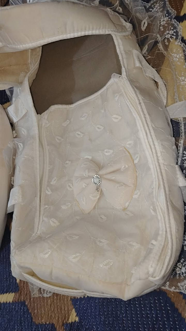 سلام عليكم غراض طفل للبيع


**إذا كنت صاحب هذا الإعلان وتريد حذفه لأي سبب، رجاءا أرسل رسالة إلى الدعم الفني**