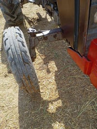 لبيع مكينة فوركسن موديل 81حجم ٢٧٥رقم وسنويه مكينة وضع شركة تصال على رق...