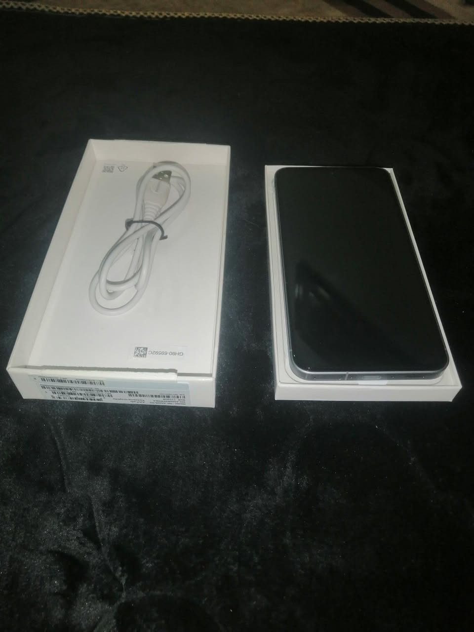 للبيع سامسونج a56 ذاكرة 256 رام 8
ستخدام شهرين فقط نضيف اخو جديد مع كامل الملحقات
سعر 390الف بي مجال مكان بغداد الشعلة ماعندي توصيل
للتواصل واتساب ***********
