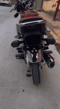 سلام عليكم دراجه سيفان 2024 شكل 2025 للبيع محرك 150 فول نضافه كلشي شغال مكاني ديالى لوجيهيه خاص مفتوح رقم ***********
