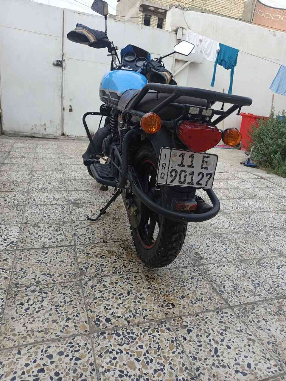 سلام عليكم شباب دايوان للبيع مرقمه مديل ٢٣
محرك مكفول لادخانه ولاتنقيص المحرك سبانه ممدود عليه
الدراجه شوفت عينكم للاستفسار ***********
