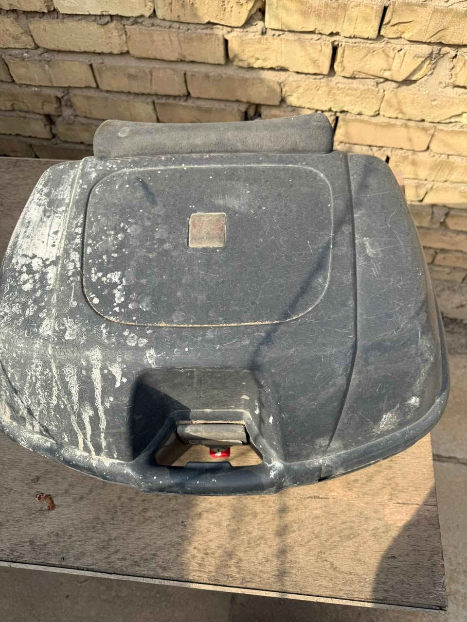 سلام عليكم للبيع جنطه سلفر ونج جديده امانه الله استعمال كلش قليل وضميتها اتواصل
***********
