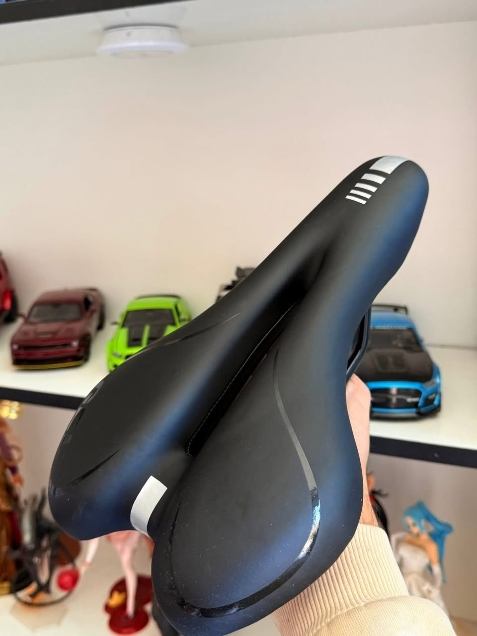 سلام عليكم 🫡
حبايبنا 🌺🤍  متوفر حالياً قطع بايسكل نوعية ممتازة

🔹سرج مريح تصميم رياضي خفيف

- مناسب للطرق الطويلة

- إسفنج مريح يقلل التعب

- شكل أنيق متوفر بالون ألاسود

 15,000 دينار مع التوصيل 

🚚يوجد خدمة توصيل لجميع المحافظات


**إذا كنت صاحب هذا الإعلان وتريد حذفه لأي سبب، رجاءا أرسل رسالة إلى الدعم الفني**