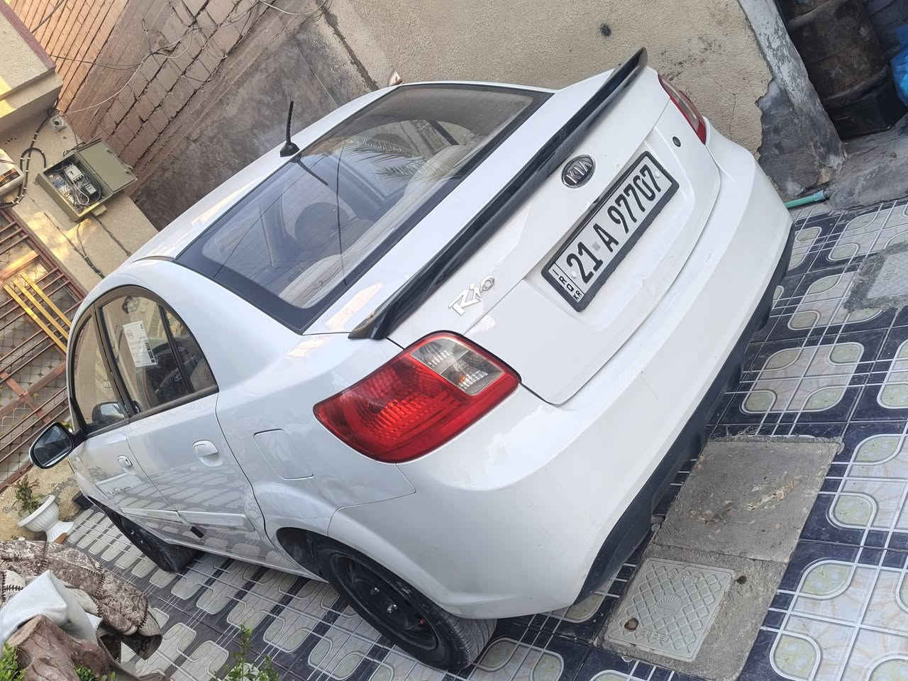 كيا ريو للبيع موديل 2011 وارد خليجي سياره بها قطعه واحده صبغ فقط والباقي مقفول كفاله عامه جير مكينه حداديه تبريد مقفولات عنوان السياره بابل السعر 74 ورقه ماكينه 1600 او بيع ومراوس***********
