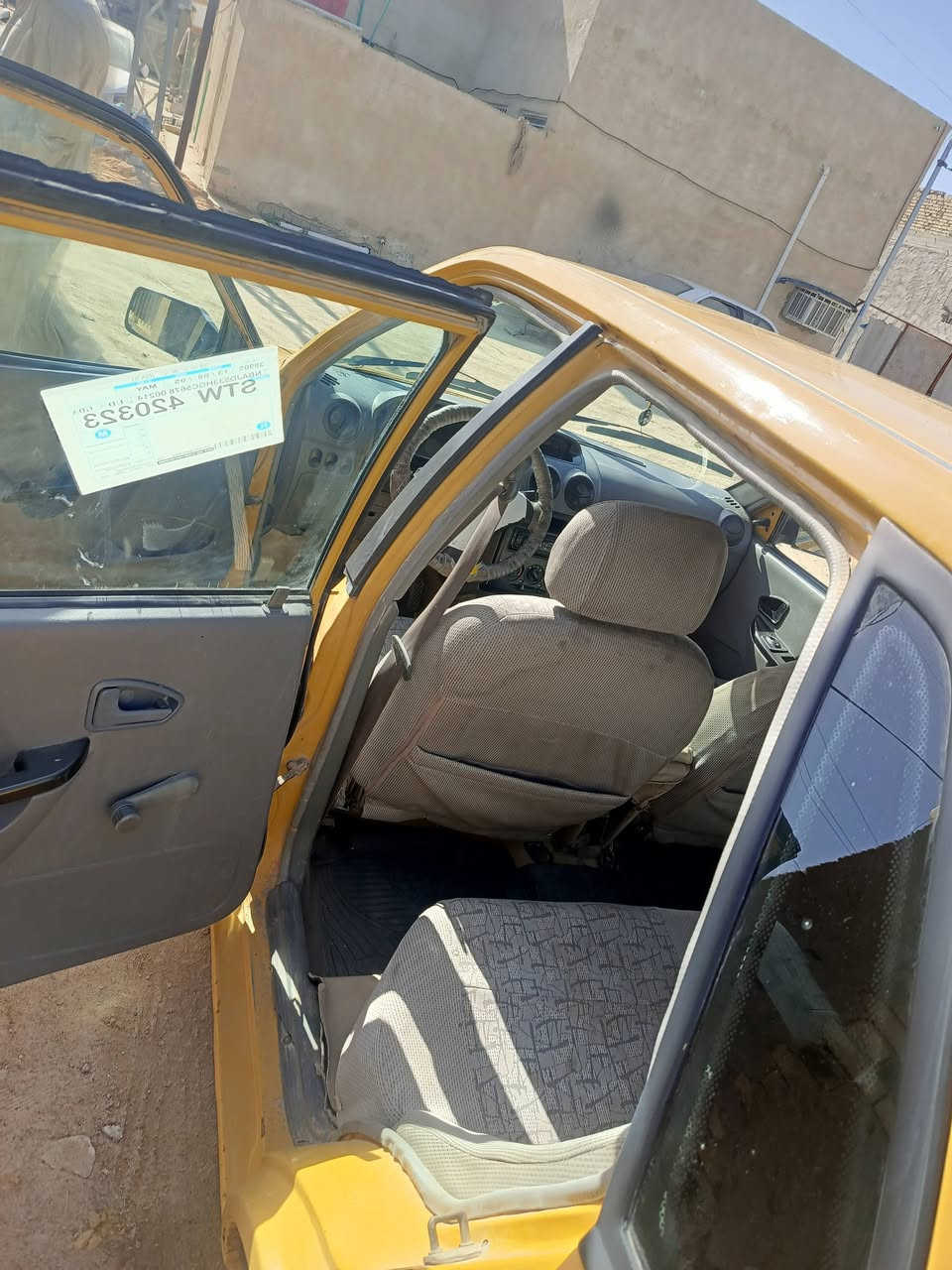 سلام عليكم سايبه موديل 12 سياره جاهزه بس الماكينه بيه خيط بخار مصفره هيئه وغرامات سنويه جديده سياره مصفره 
سعر 26
وبيه مجال مكاني نجف 
***********

***********
