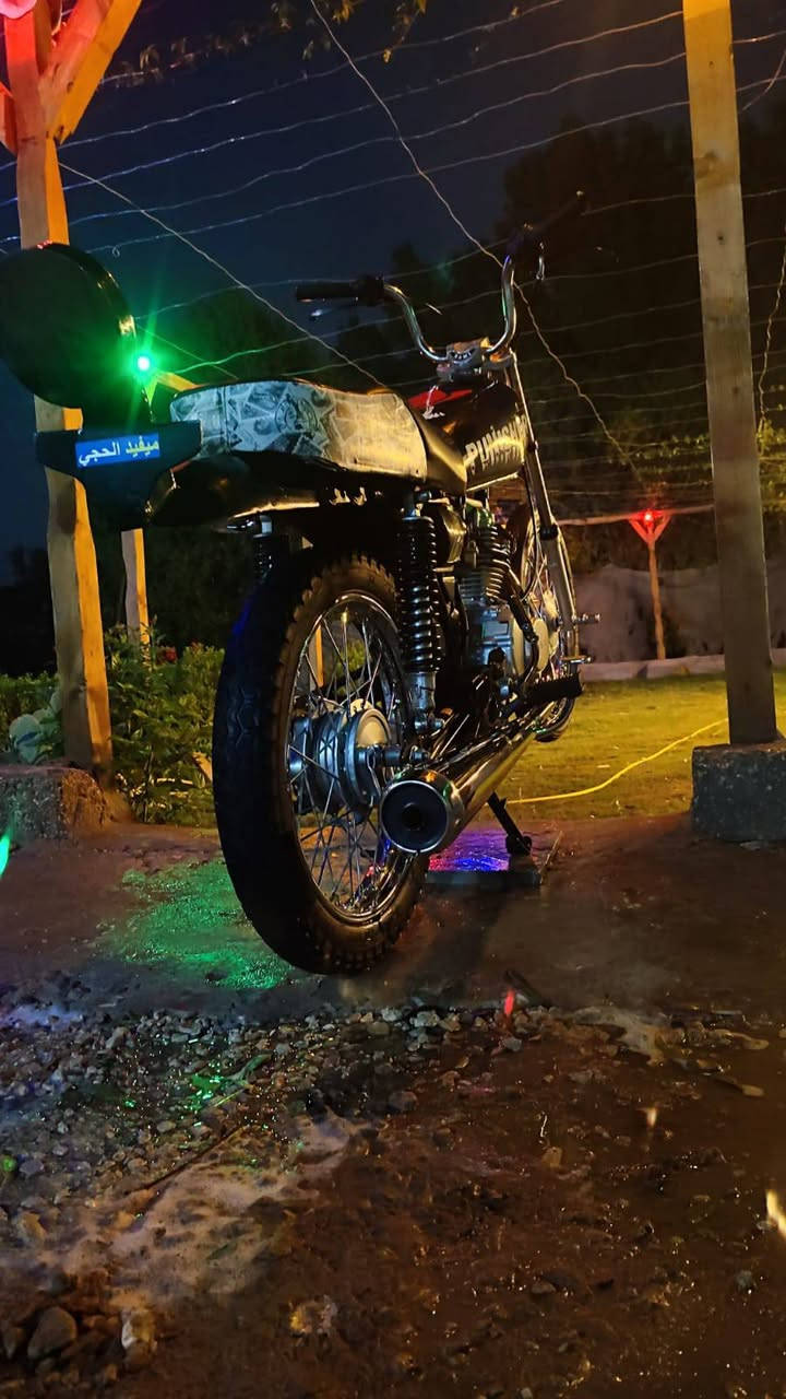 سلام عليكم شباب دراجه نامه أوراق اصولي 
مكاني ديوانيه قضاء السنيه 
السعر 750 وبيه مجال 
الرقم ***********
المو شراي لايتعبني
