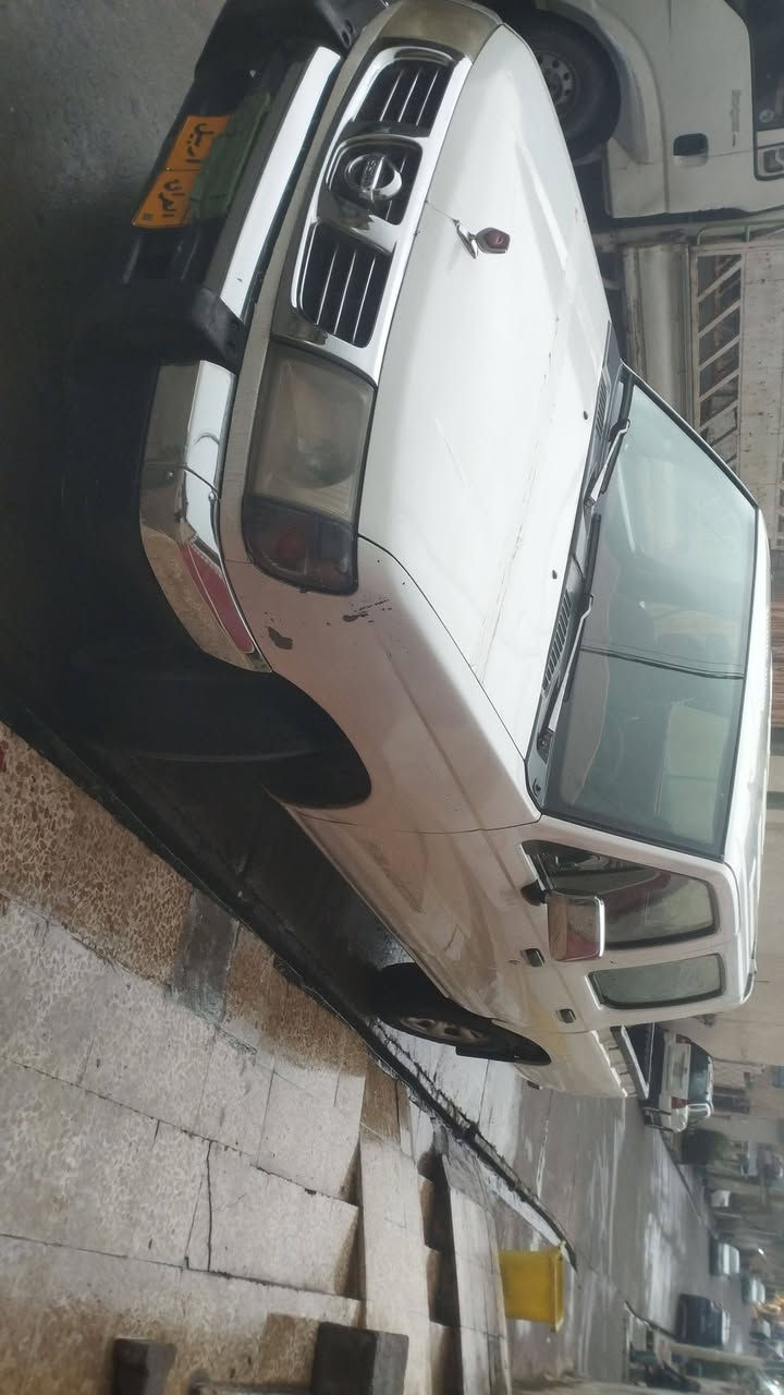 لەسەرئزنی ئەدمین نیسان پیکاب دەبڵ قەمەرە رەقەم هەلێرگێروومەکینەوئەکسل بەشەرت یەک پارچەی بۆیاغی هەیە ژمارەی خاوەن سەیارە  ***********
