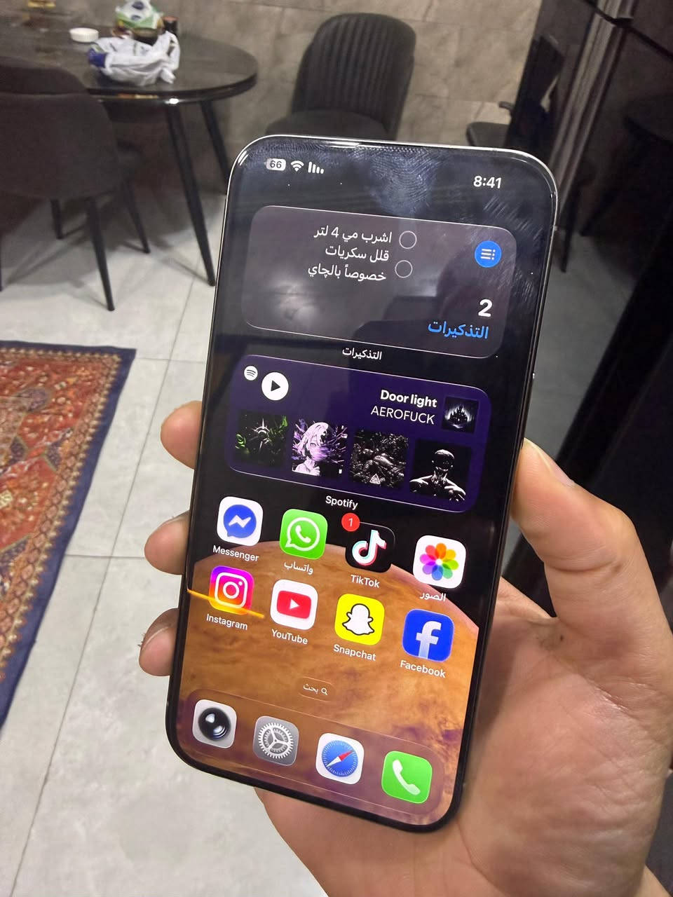 السلام عليكم شباب للبيع 15 pro max  مثل ما موضح كدامكم نضيف كلش بطارية 93 ويا بحدود 10كڤرات وباكيت وغراضة كامله والواير الاصلي بي نقطة بزاويه شاشة يم دكمه الصامت ما مأثرة ابد تعاي سطوع كلش يلة تبين جهاز ممفتوح ابد شراي يتفضل خاص ♥️


**إذا كنت صاحب هذا الإعلان وتريد حذفه لأي سبب، رجاءا أرسل رسالة إلى الدعم الفني**