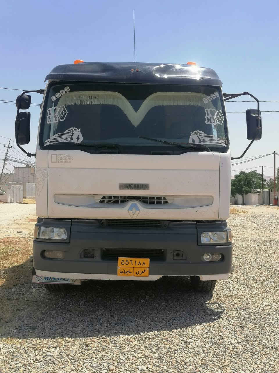 ڕینۆ 2003مەکینە 400 پەمپو نوزڵ مەجموعە شەفت ڤاڵڤۆ تاقم تایەی باشە
*********** 
***********
شوێن سلێمانی
