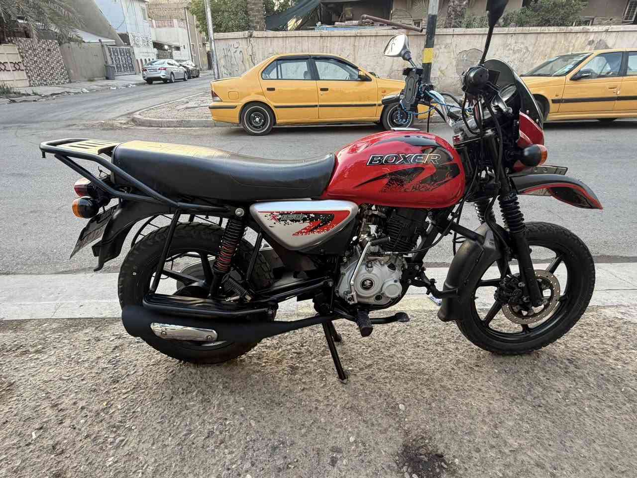 السلام عليكم بوكسر موديل 23 نزول 24 مرقم لوحه وسنويه تحويل ثاني يوم هزه جديده دراجه جديده ممشتغله دليفري مكاني الحريه
***********
