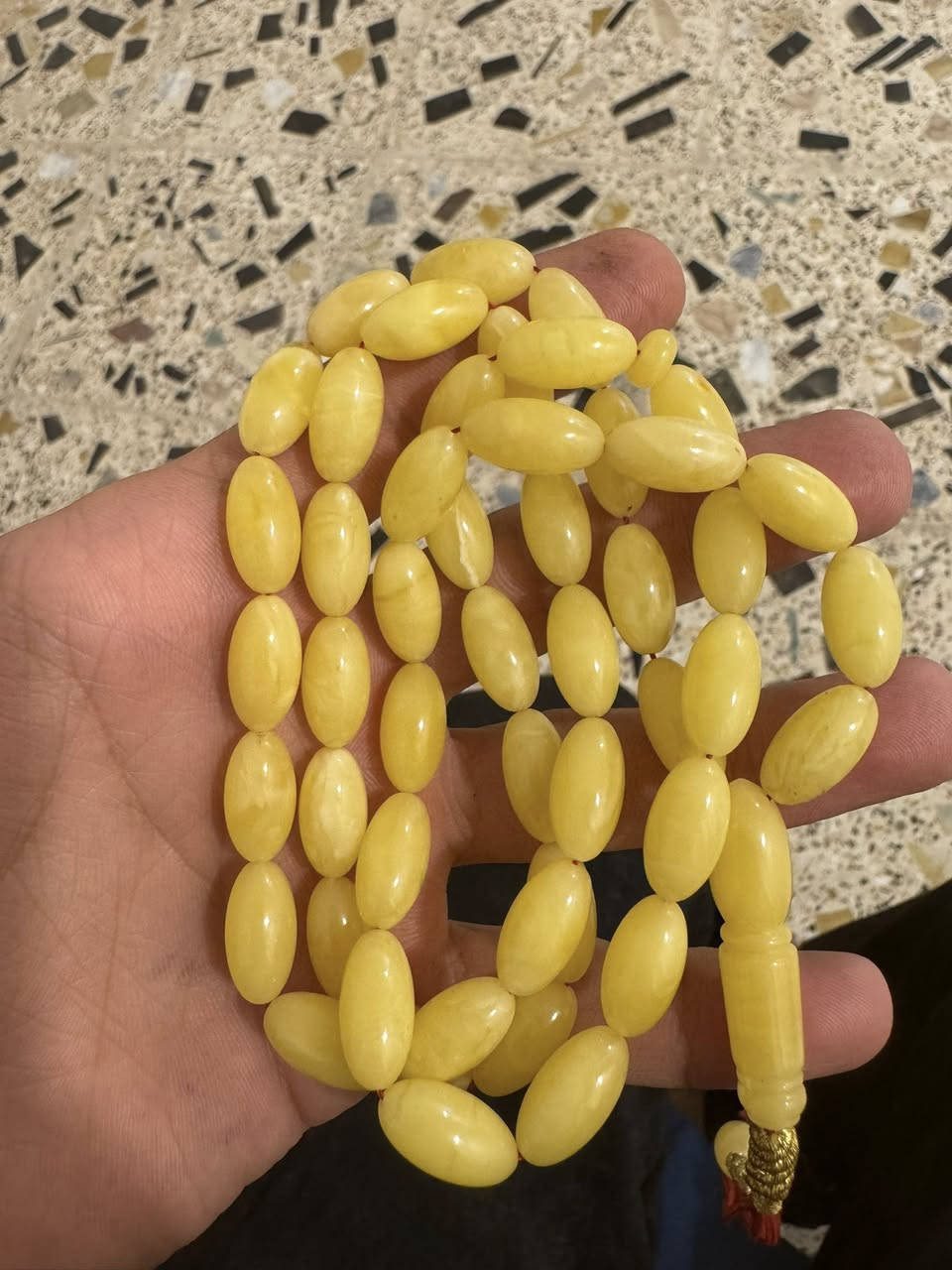 كهرب بولوني حر طبيعي مشروط صنوبري الوزن 45 غرام يوجد توصيل متواجد واتساب***********

