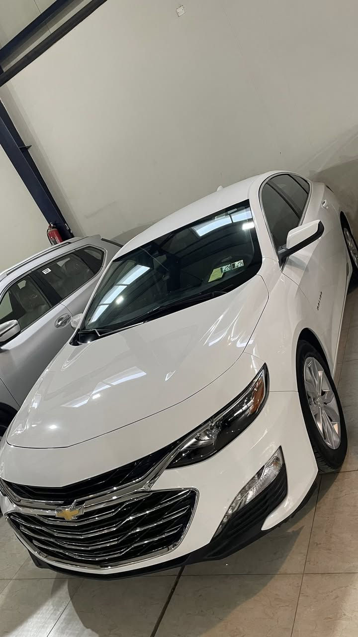 ماليبو. وارد امريكي  موديل( ٢٣/٢٤) حادث خفيف ممرقم. كاتي شمالي تترقم جميع محافضات اقليم 
مواصفات (LT/LS) 
حادث. كل واحد قطعة. باب بلاد  جاملغ بلاد 
محرك ٤ سلندر ١،٥ توربو 
سعر خاص 
مراوس بسيارات شمالي  
***********
مكان سيارة  كلار قريب علة خانقين
