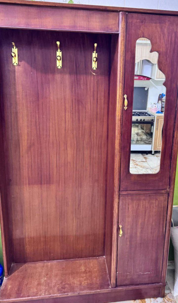 زاويه للبيع جديده و كلش نظيفه
للتواصل
 واتساب ***********
