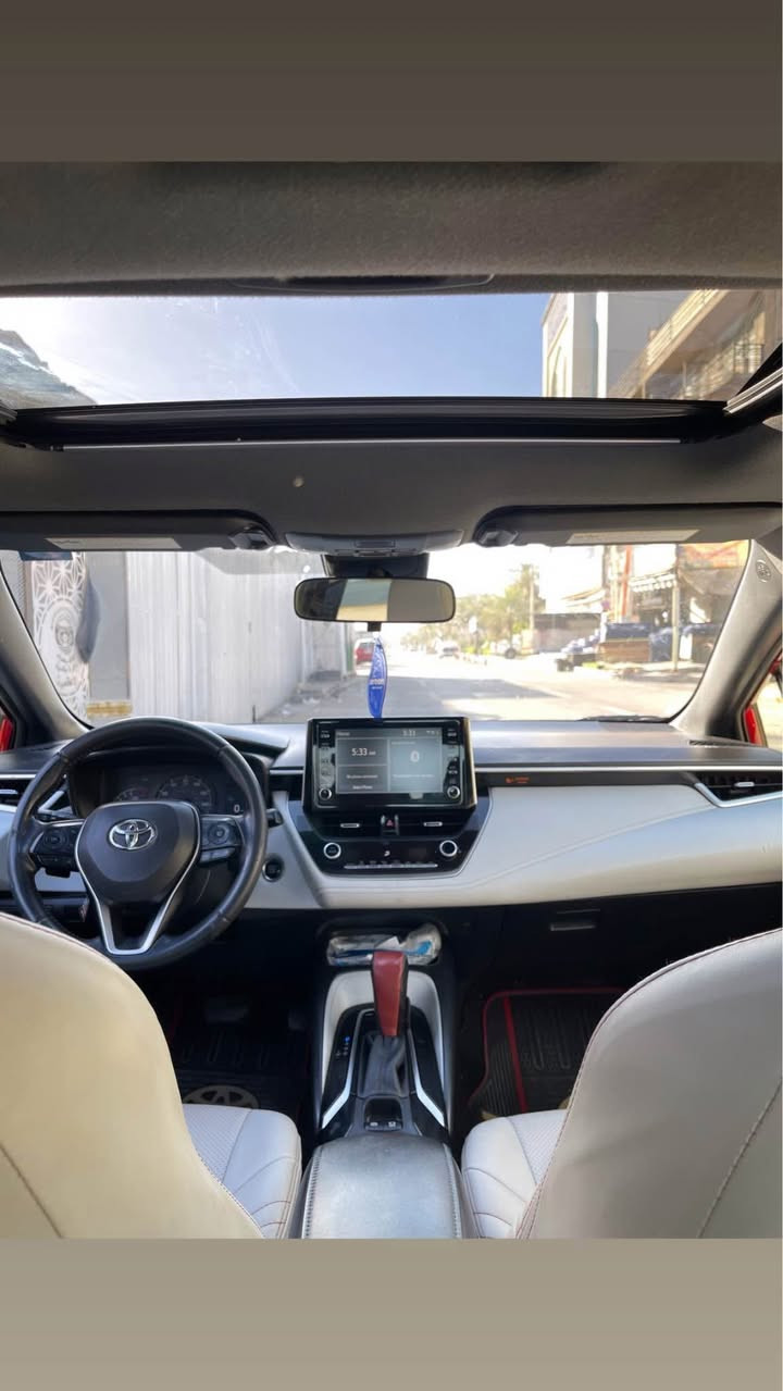 السلام عليكم
كورلا 2020 SE 
(بصمة ، فتحة ، رادار ، نقطة عمياء ، شفتات ستيرن ، داخل جلد ، حساسات ، هندبريك دكمة ، اوتو هولد ، كروس سرعه ، تحديد مسار ، شاشة كبيرة ، لايت زنون ، محرك 2000 )
‼️حادث السيارة فقط جاملغ امامي صفحه السايق بدون ايرباك  بدون دواخل- وبارد علكد ٤ اصابع بجاملغ الخلفي ومواصفات الSE معروفة
ماشية 96000km
العنوان : بغداد قرب جامع النداء
الرقم :*********** 
السعر :149 وبيها مجال بسيط مال جيتك بغداد, العراق
