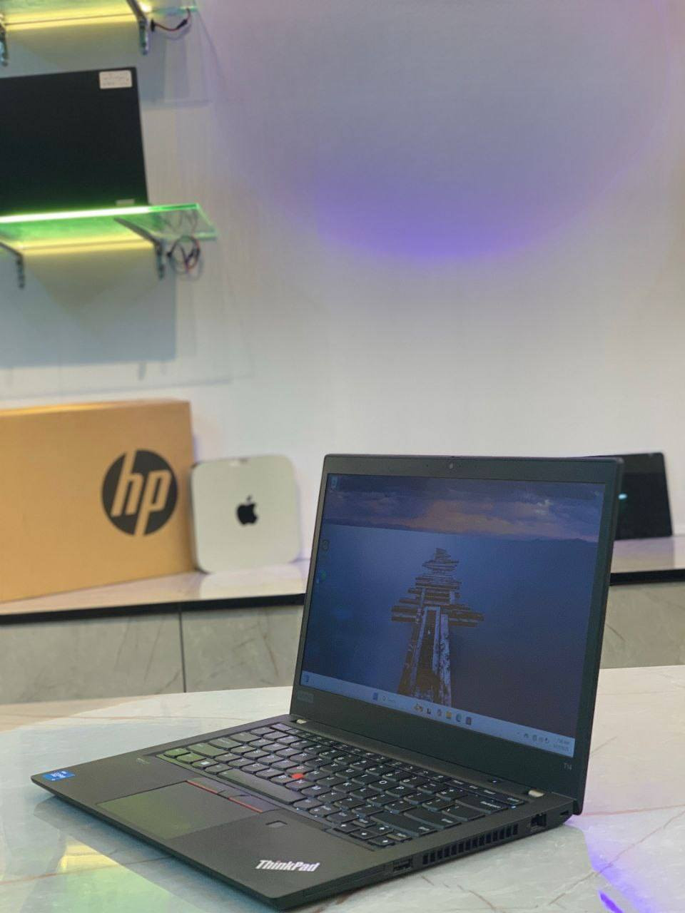 لابتوب Lenovo ThinkPad E14 💻
جهاز عملي من سلسلة ThinkPad المعروفة بالقوة والتحمل، مناسب للدراسة والعمل اليومي والتصفح وبرامج الأوفيس وإدارة الأعمال.
خيار ممتاز لمن يبحث عن جهاز سريع ومستقر للاستخدام اليومي ولسنوات طويلة.

⚙️ المواصفات:
• المعالج: Cori5 الجيل الحادي عشر – أداء سريع وسلس للأعمال والبرامج الدراسية.
• الرام: 8GB – تشغيل البرامج وتعدد المهام بدون بطء.
• الهارد: 256GB SSD – سرعة عالية في تشغيل النظام والبرامج.
• الشاشة: 14.1 إنج – حجم مناسب للحمل والعمل والتنقل.
• كرت الشاشة الداخلي: 4GB

🎁 الهدايا المجانية:
• حقيبة لابتوب

• الشاحن الأصلي
🛡 الضمان والخدمات:
• فحص كامل قبل الإرسال
• فحص كامل قبل الدفع والاستلام
• ضمان 14 يوم ضد الخلل المصنعي
• الجهاز جاهز للاستخدام المباشر
📍 الموقع:اربيل السلطان مظفر
 بغداد – الأمين الثانية
💰 السعر: 390,000 دينار
📲 للتواصل واتساب: ***********
🚚 التوصيل متوفر إلى جميع المحافظات.
