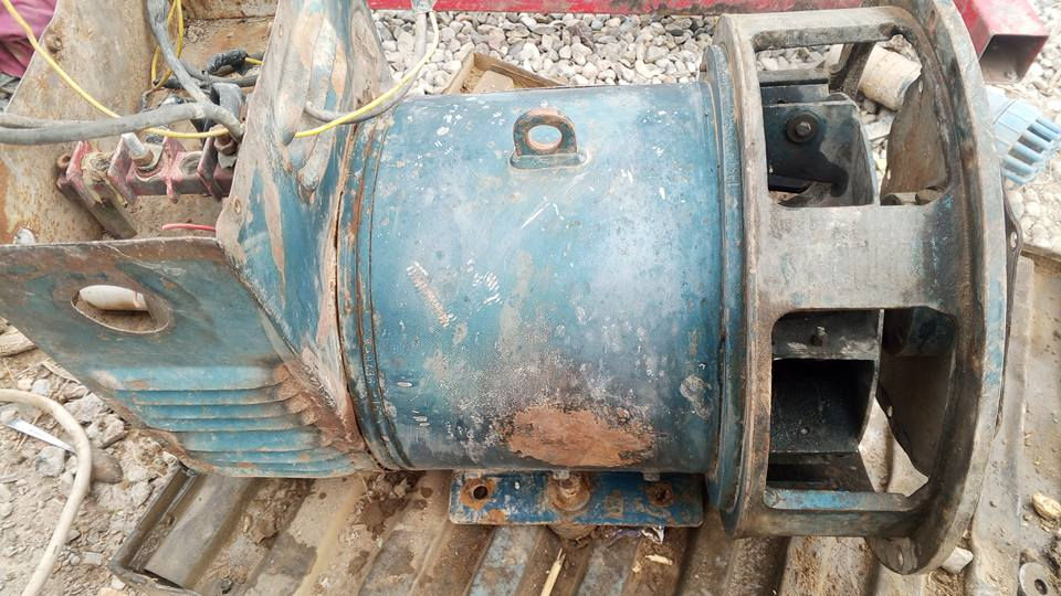 السلام عليكم 
راس توليد
سنكل 15k
نضيفه شرط شغل 
ترهم على فنديشن 41
مكان ديالى كنعان طريق مندلي بلدروز 
الاستفسار ***********
