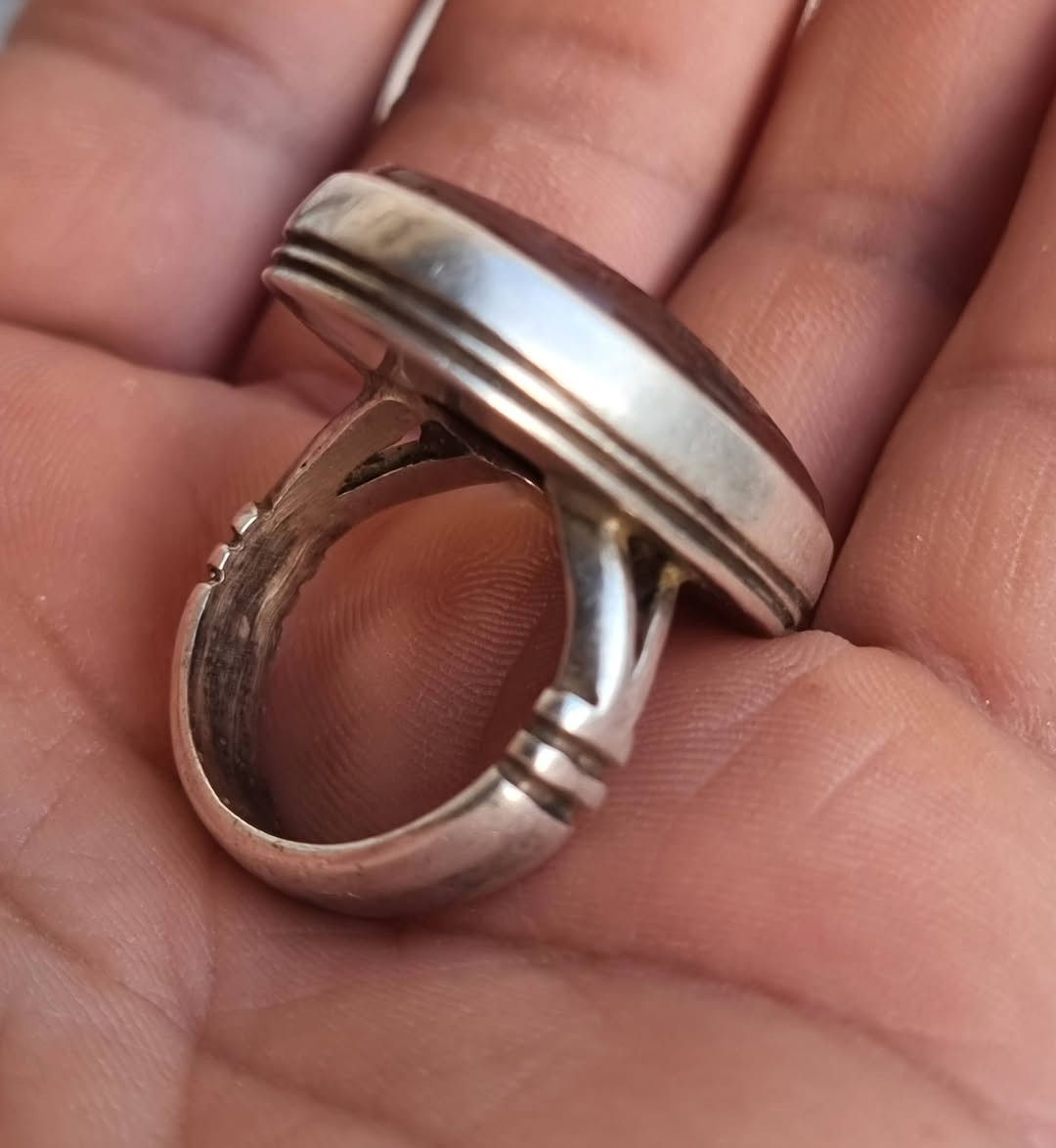 عقيق يماني كرز الكرز مخطوط خط يدوي 
                  🔥ايه الكرسي المباركه كامله 🔥
بصياغه يدويه ثقيله للبيع مكاني بغداد يوجد توصيل إلى جميع المحافظات للبيع فقط فقط أحبتي الغوالي ما اراوس بس ابيع 
***********
