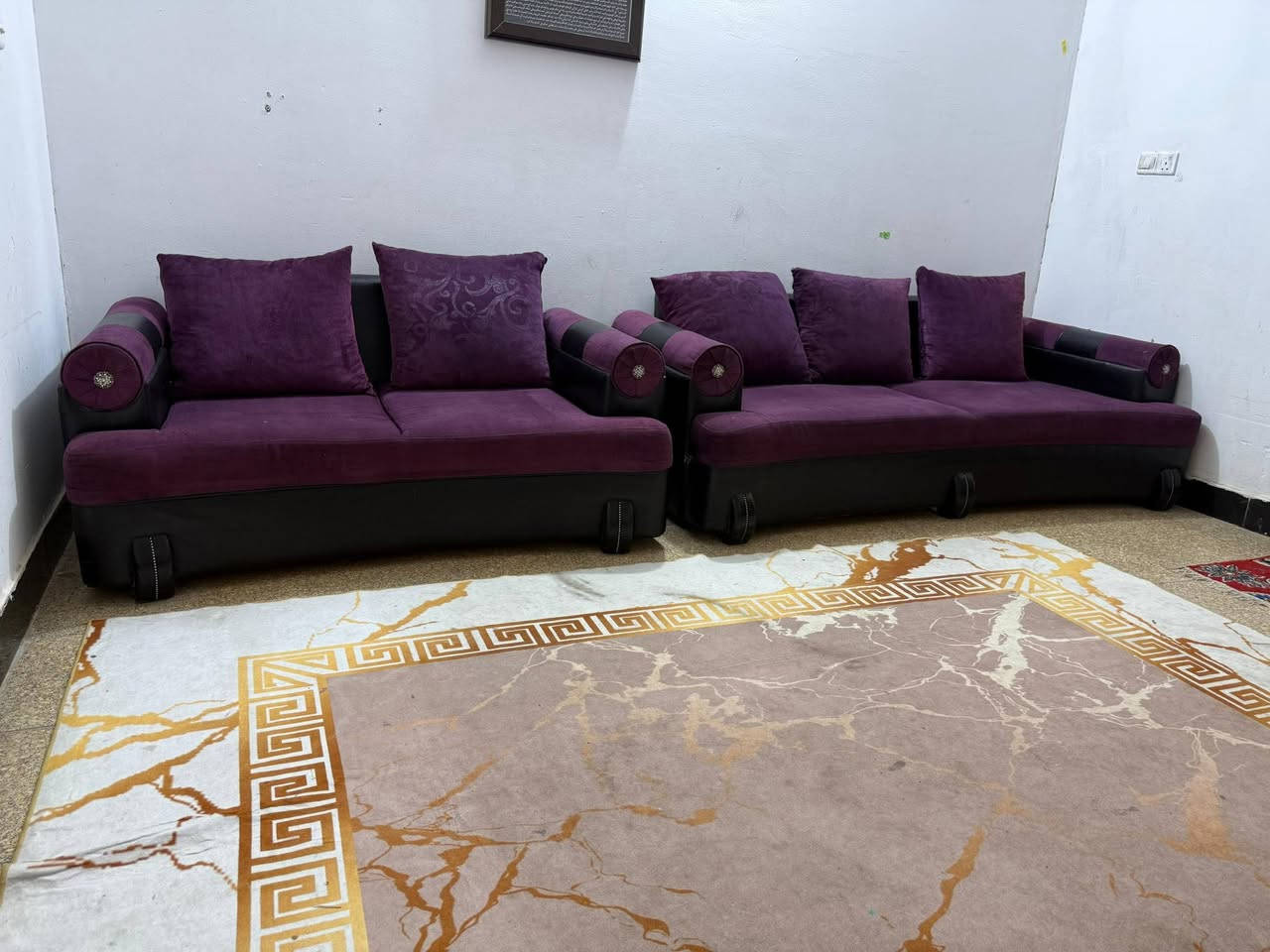 تخم قنفات للبيع ١٠ مقاعد كما موضح بالصور سعره ٤٥٠ العنوان ناصرية الإسكان الصناعي النزلة الثانية قرب الكندي
***********
