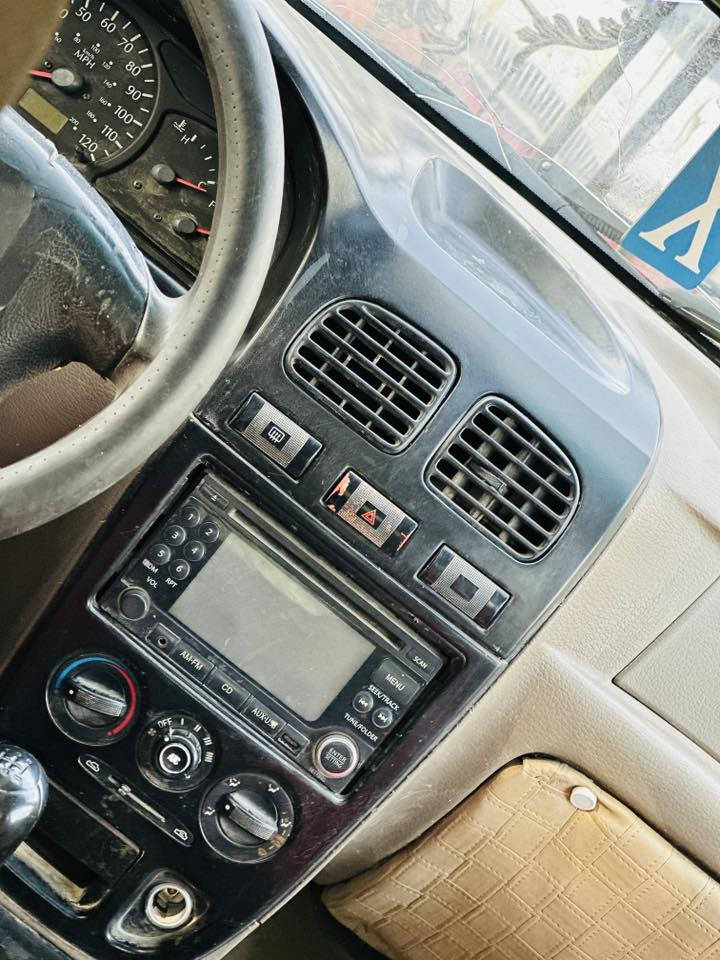 كية ريو موديل ٢٠٠٢رقم بغداد انكليزي تحويل مباشر السيارة صح كشر تعبان بس كير محرك كفالة حدادية جديدة كشر عوزهة صبغ السعر ٣٠وبيهة مجال مكاني بأبل محاويل رقم الهاتف ***********
