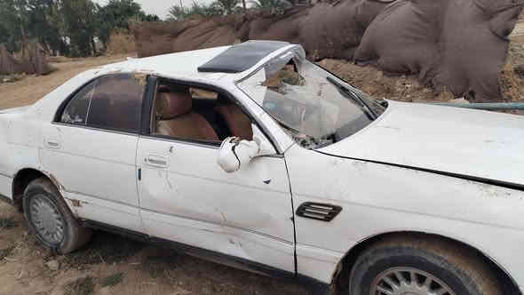 اسلام عليكم بطه للبيع السياره قبل الحادث مكفوله من كلشي مصبوغه حزام رقم بغداد باسمي السياره كير مكينه جدد حداديه كلشي شغال بيها ترايك 180 السياره انكلبت  وهاي الصور مكاني شطره ابيع ع حادثها رقمي ***********
