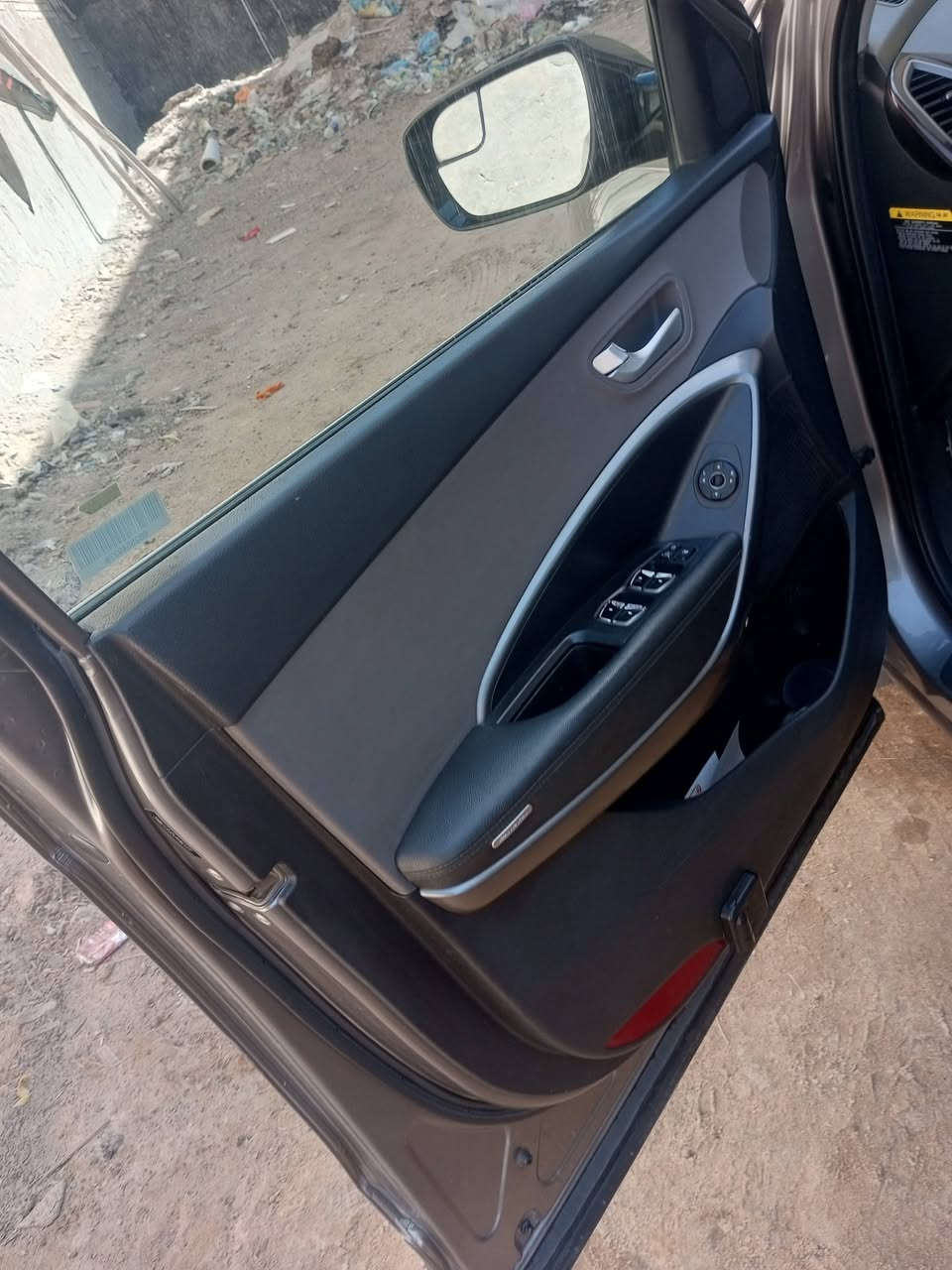 السلام عليكم للبيع سنتافيا2018 رقم بغداد بأسمي مكينه 2400 كير مكينه خير من الله منضومه زنون تبريد قطعتين تبريدها ثلج تخم تاير تحكم ستيرن جهتين شاشه بلاد كامره بلاد اوتو هلود نضام ايكو نضام سبورت بيها ٣قطع صبغ وتبديل قبغ جنطه السعر128 العنوان بغداد البياع تقاطع درويش التراث ***********
