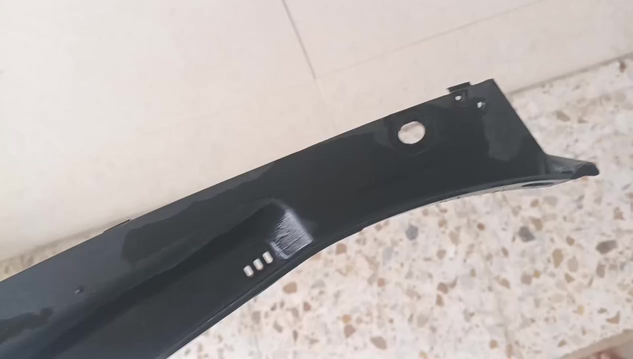 بطانه شبك الدعاميه والبدنه يعني مكان قفل البنيد
استفسار ***********
