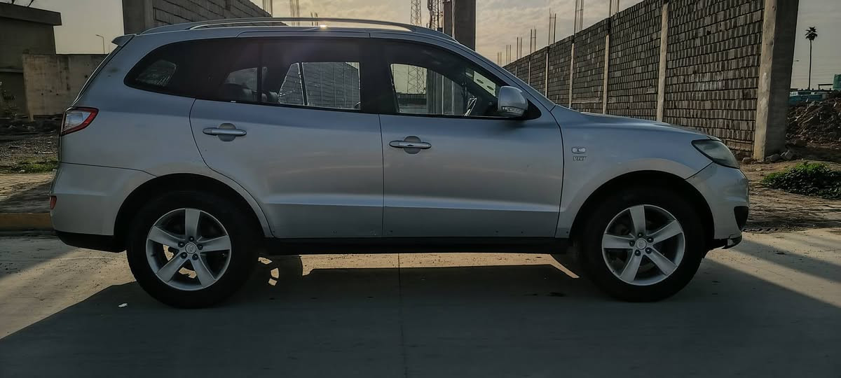 سنتافي (كاز)  موديل 2012 ادوات ادوات 
محرك اسود المرقوب
متومه الماني
فول مواصفات 
محرك اوگير شرط
7راكب
تايرات نضيفة فوللل
سبير جوكر جديد
النظافة گدام العين

العنوان.كركوك.قضاء الحويجه
السعر 53$ وبيها مجال قليل

التواصل واتساب 
***********
