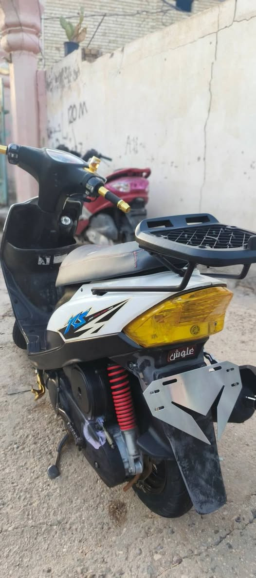 دراجة ماكس عدلة سرعة 120 بوشة 49دراجة ماشاء الله حلوة بيه كفرات ضوة أصفر تزويد ويدات سكليتر تزويد وبريكات اصفر تزويد قطرة دهن و عنبار ويل أمامي أبيض مشيف ودبلات أصفر تزويد وصالنصة FMو لد زنون لونين أحمر وازرك ومرايات ***********
السعر 500 الف قفل
