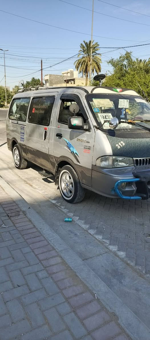 كيه بريجو موديل 2006 رقم انكليزي بسمي تحويل ثاني يوم مصفره هيئه أو غرامات سياره مصبوغه جماليه فقط مكينه 300سوبر كير وكسك كله كفاله 4شواصي كفاله بيه غرفته حاويه السياره كلش حلوه السعر 90 اي استفسار خابر أو تدالل مكان السياره بغداد حي الجهاد الرقم ***********
