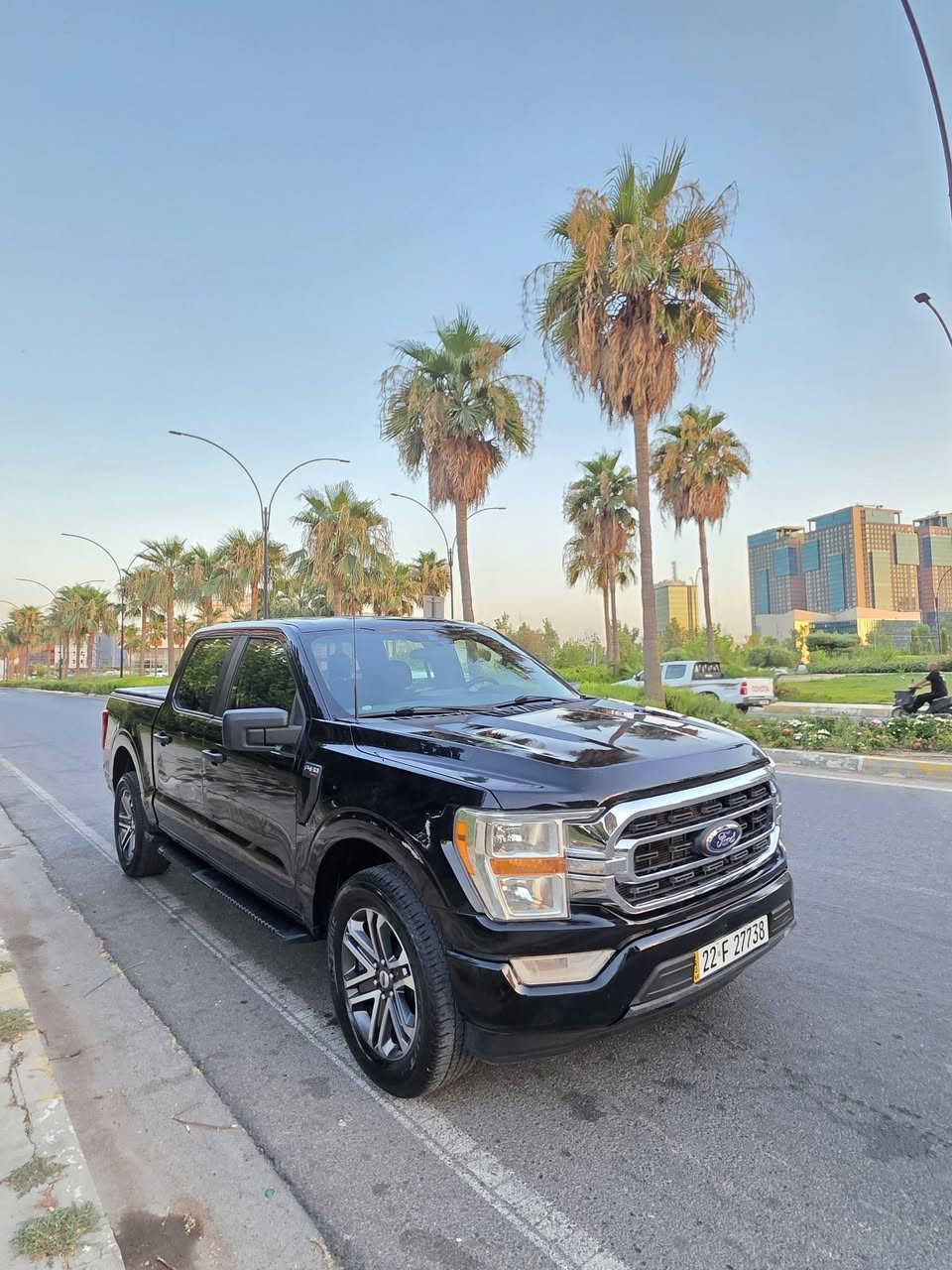 #للبيعf150
2022 stx
V8 5.0

السعر: 263$$$

ماشيه: 76 كم 
دبل أكسل(4x4)
قفل أكسل
٨ سلندر 
كير تعليك
كير 10 نمر
٢ مفاتيح
حساسات خلفية
تبريد مركزي
كاميرا خلفية دوارة 
مرايات هيتر
رادار امامي
رادار خلفي
٤ تايرات جديدة
دواسات بانزين&ستوب كهربائي
لايت ليد داخل بودي 
باب طويل بودي قصير (المرغوب)

كير و محرك و أكسل حدادية كلة بشرط

صبغ ٥ قطع بدون أرباك بدون دواخل بدون شاصي حادثها صطحي

مكان سيارة أربيل
للاستفسار: ***********
فقط بيع بدون مراوس

