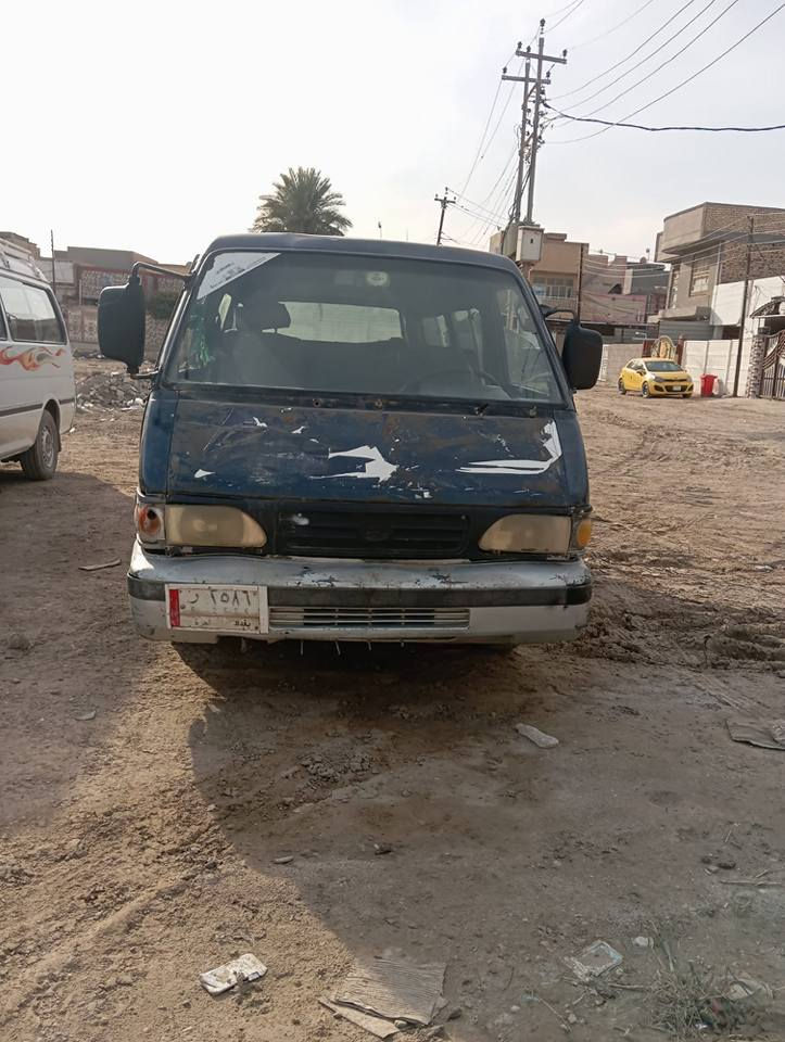 كيا بستا موديل 1995 سيارة جاهزه بس الكير الرابع يفلت السعر 15 العنوان بغداد مراوس او بيع 
*********** بغداد, العراق
