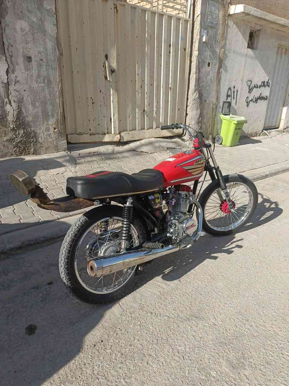 سلام عليكم ماطور للبيع موديل 24 سكنر وتعمير 26 ماطور برغي ماعايز شوفت عينك السعر خاص للستفسار ***********
