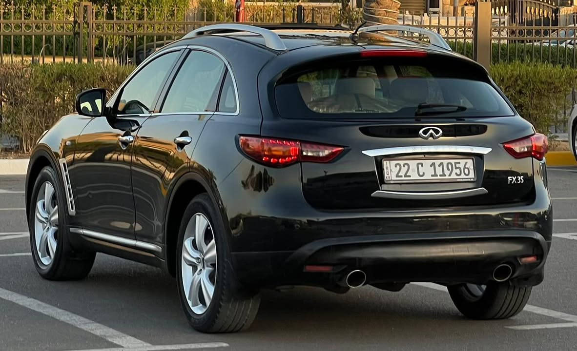 السلام عليكم  انفنتي ٢٠٠٩ fx35خليجي رقم اربيل الجديد شرط تحويل وكاله
مكفوله من الحادث وصبغ فقط تكحيل كارت بيها مكينه سته سلندر مكينه كير مكفول شرط الفحص 
صدر امامي خلفي جديد تبريد تدفئه شغاال وجاهز
المواصفات فول الفول
فتحه سلايت 
بصمه تشغيل بصمه ابواب وجنطه
تبريد تدفئه كشنات 
كشنات كهرباء خزن ميموري
ستيرن كهرباء 
شاشه وسطيه باسقف
حساس امامي خلفي
ويل كب حجم ٢٠ تخم تاير جديد 
داخل صاج 
شفتات كير بل ستيرن
وبعد بيها مواصفات 
مكاني بغداد حي الجهاد 
السعر١١٧ وبيها مجال 
رقمي ***********
***********
