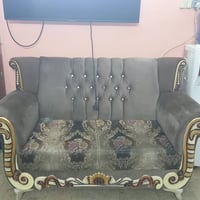 كنب • صوفا