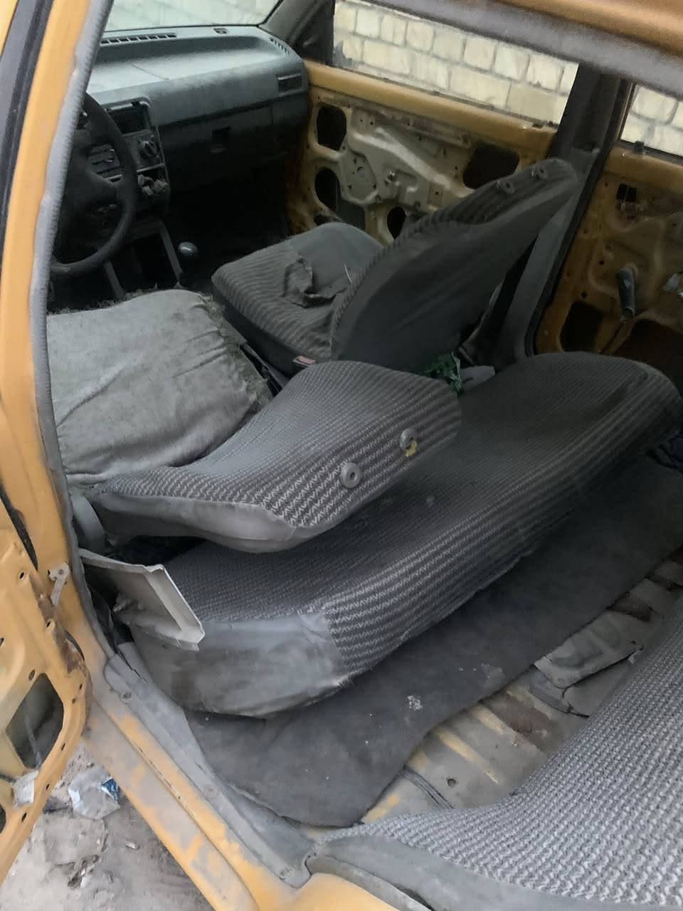 السلام عليكم سايبا متروكه ابيع على هل حطه اتريدها تفصيخ اتريده اسقطها يمك بعد هيه وغرمات عليك لن محتاج


**إذا كنت صاحب هذا الإعلان وتريد حذفه لأي سبب، رجاءا أرسل رسالة إلى الدعم الفني**