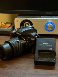 📌للبيع: كاميرا Nikon D3300 نظيفة جداً (شاتر قليل) المواصفات والملحقات:...