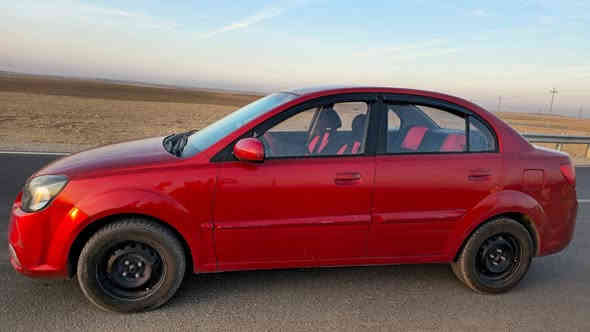 كيا ريو للبيع موديل 2012 محرك 16 جديد  بسمي شرط الوكالة والتحويل  بدون ضرر بدون دواخل بيها صبق مكانات مال تقحيل شرط  سيارة احله من الصورة 
مده  قصد ما ابيع السعر 88 وبيها مجال
***********
***********
