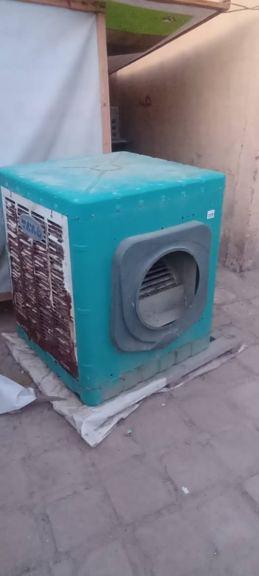 السلام عليكم مبرده جديده و نضيفه شغاله ما مستعمله هواي الرقم ***********بي واتساب سعر خاص
