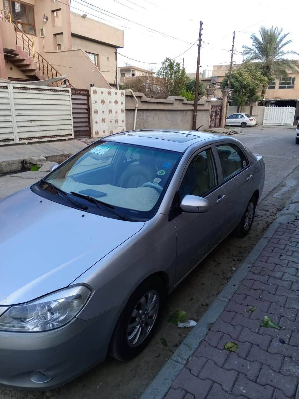 للبيع بي واي دي ٢٠١٣ رقم نينوى مشروع وطني صاحبها الشرعي بلموصل كابون بانزين بيها سنويه لل٢٠٢٨ لون رصاصي بيا جاملغ  والسياره بدون بارد او صبغ  السياره فول بصمه وفتحه السعر ٦٨ وبيها مجال للستفسار علرقم ***********
