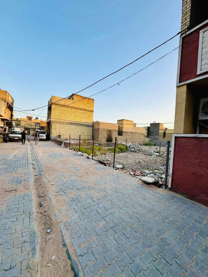 السلام عليكم
قطعه ارض للبيع مصبوبه رفت
 المساحه ٧٠ متر الواجهه 5 والنزال 14
زراعي شاكر العاني سند 25 
الحريه قرب حي العدل
مع اقرار محكمه مع صاحب الأرض 
خدمات كامله مي ومجاري وكهرباء 
السعر 22مليون وبيه مجال بسيط 
للاستفسار الاتصال عل الرقم 
***********
