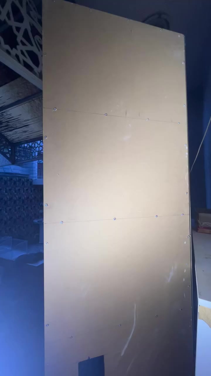 للبيع مكاني بغداد المشتل متواجد على ماسنجر و هذا رقمي ***********
