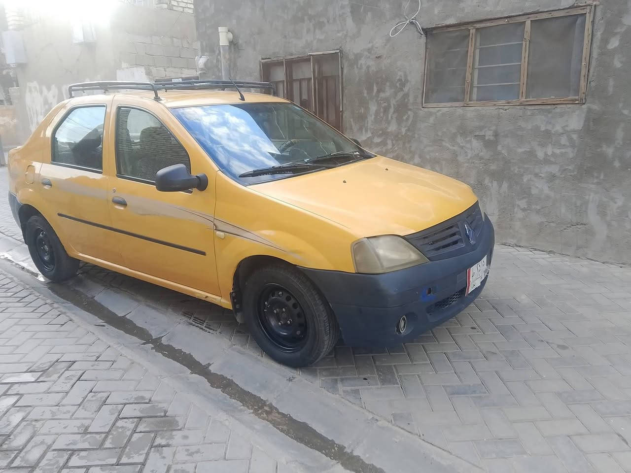 رينو يوگان للبيع موديل 2009 مكينه بدون تبخير بدون ضربه طخات خفيفه (بأسمي) السعر (38) ورقه للأستفسار الاتصال ***********
