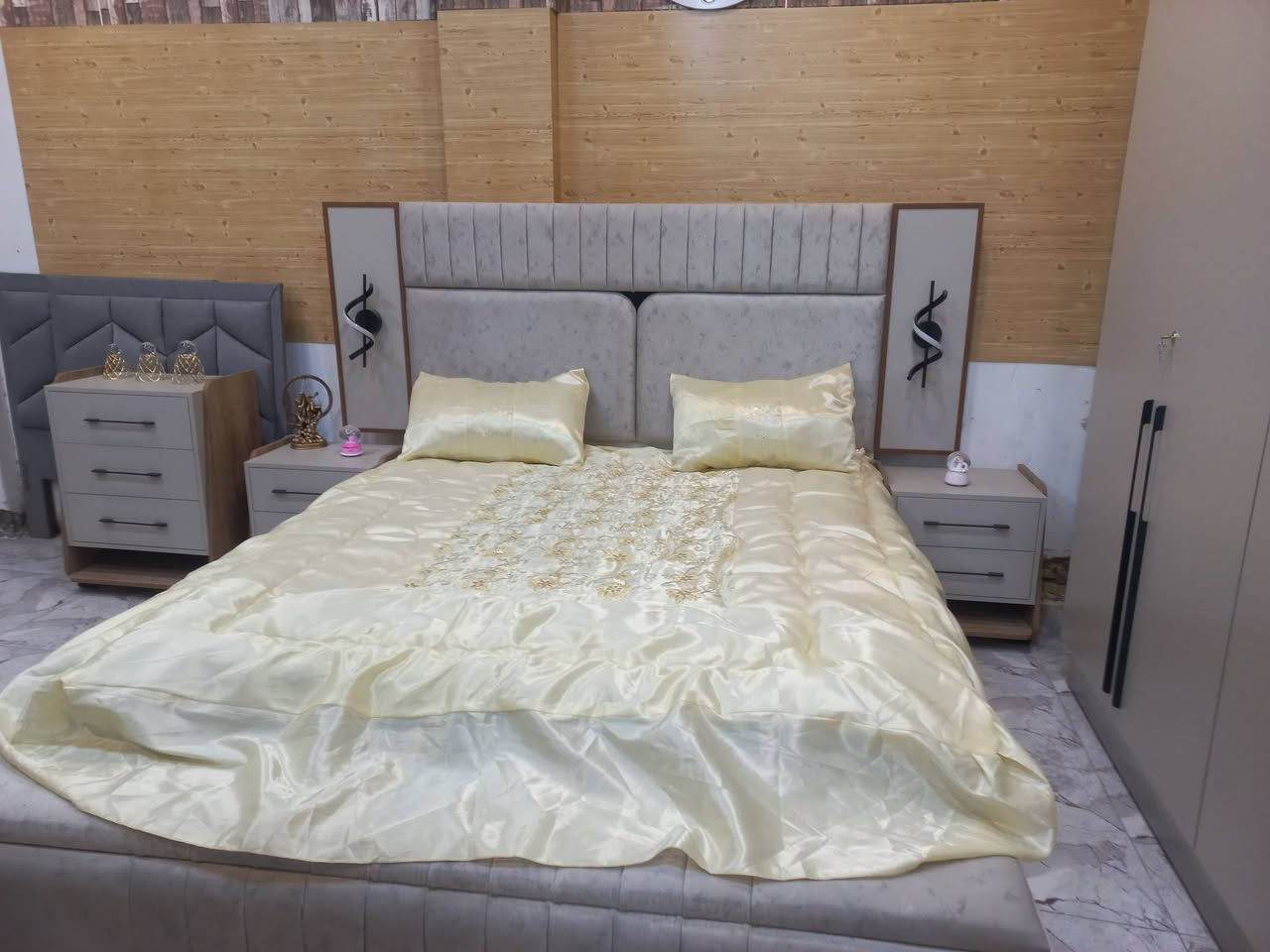 لوي نجار رفم تلفون ***********
