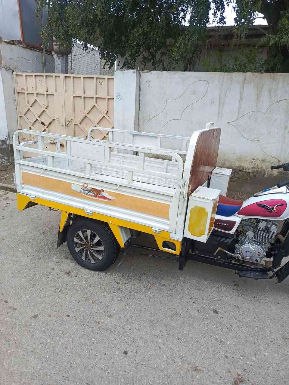 السلام عليكم
ستوتة موديل 20 معمرة جديد ربع دينار متذب عليها 

للبيع 

الستوتة بدون اوراق 

السعر مليون و ثلاثمائة (1,300,000) دينار

بيها مجال 

رقم الهاتف: ***********

الرجاء ما اجاوب خاص 

اتصال فقط 

اتكفل من السرقة

مكاني ديالى، بعقوبة ، تقاطع السادة
