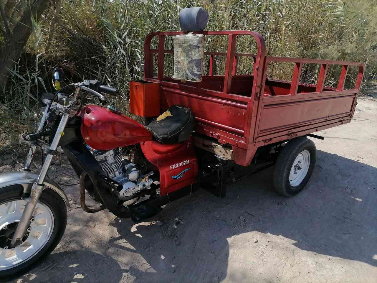 ستوته ادوت  سعره 550 بيه مجال قليل عنواني ابي الخصيب ***********
