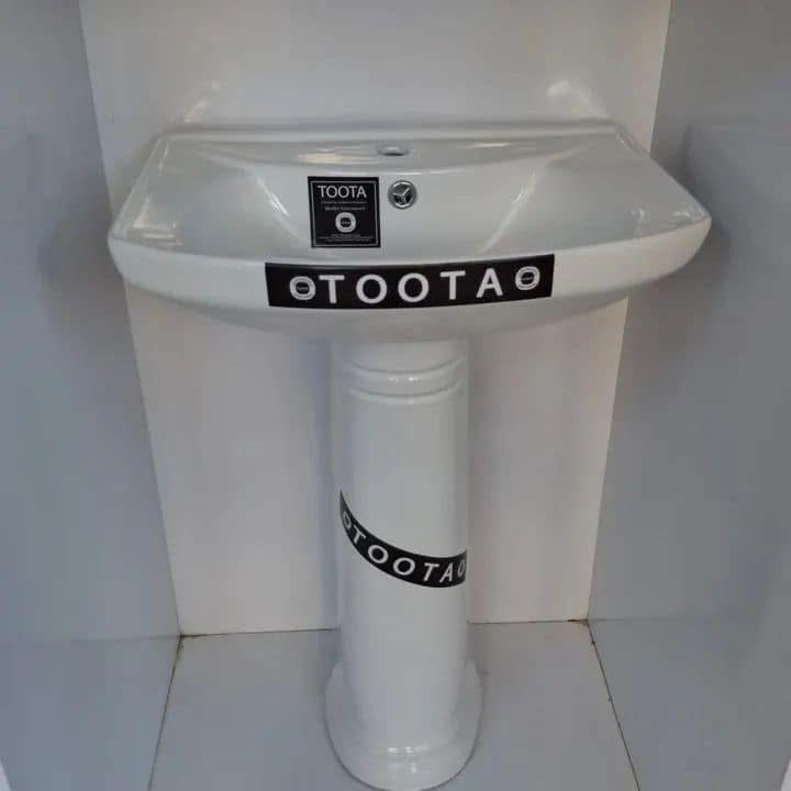 تعلن شركة جه نكين فرع بابل مغسله استاند ماركه توتا 
قياس 
60 سم
55 سم
45 سم
35 سم 
بابل طريق حله - دوانيه قرب بوابه 
***********
